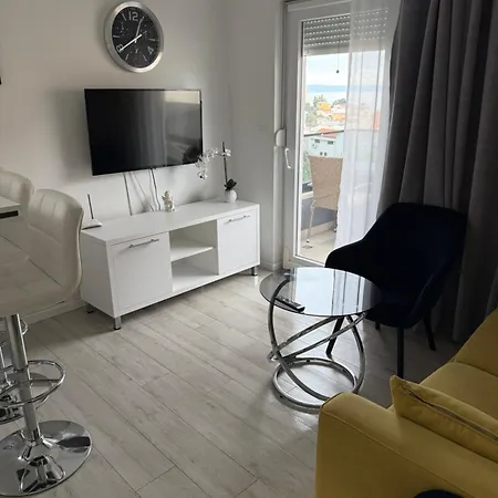 Sandra Appartement Promajna